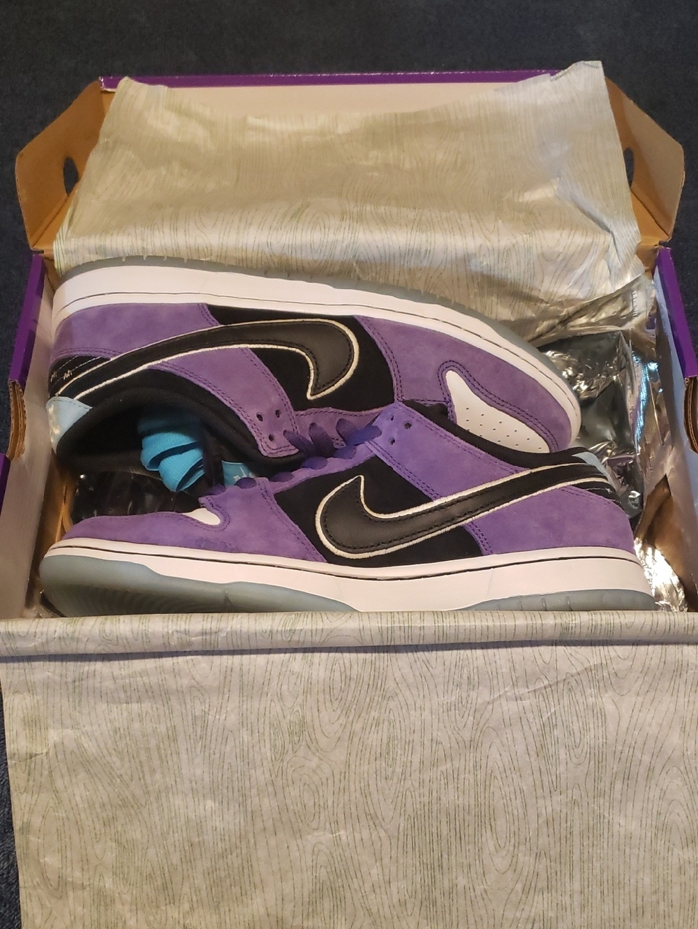 Nike Purple and Black Low Top Sneakers with White Midsole